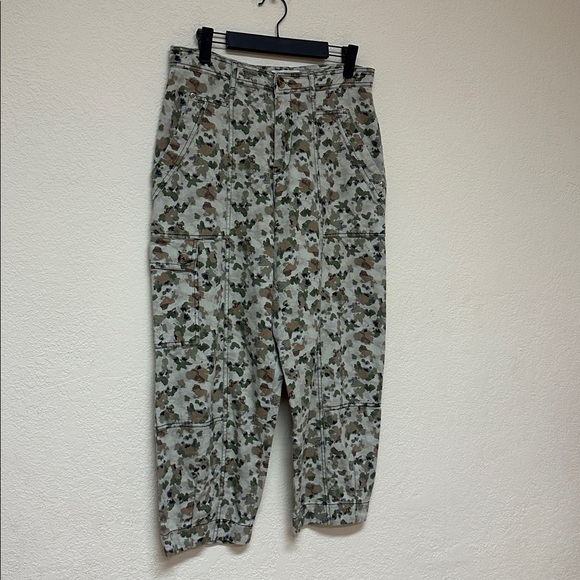 Anthropologie womans The Camden Utility Barrel Trousers Size M - Picture 3 of 5